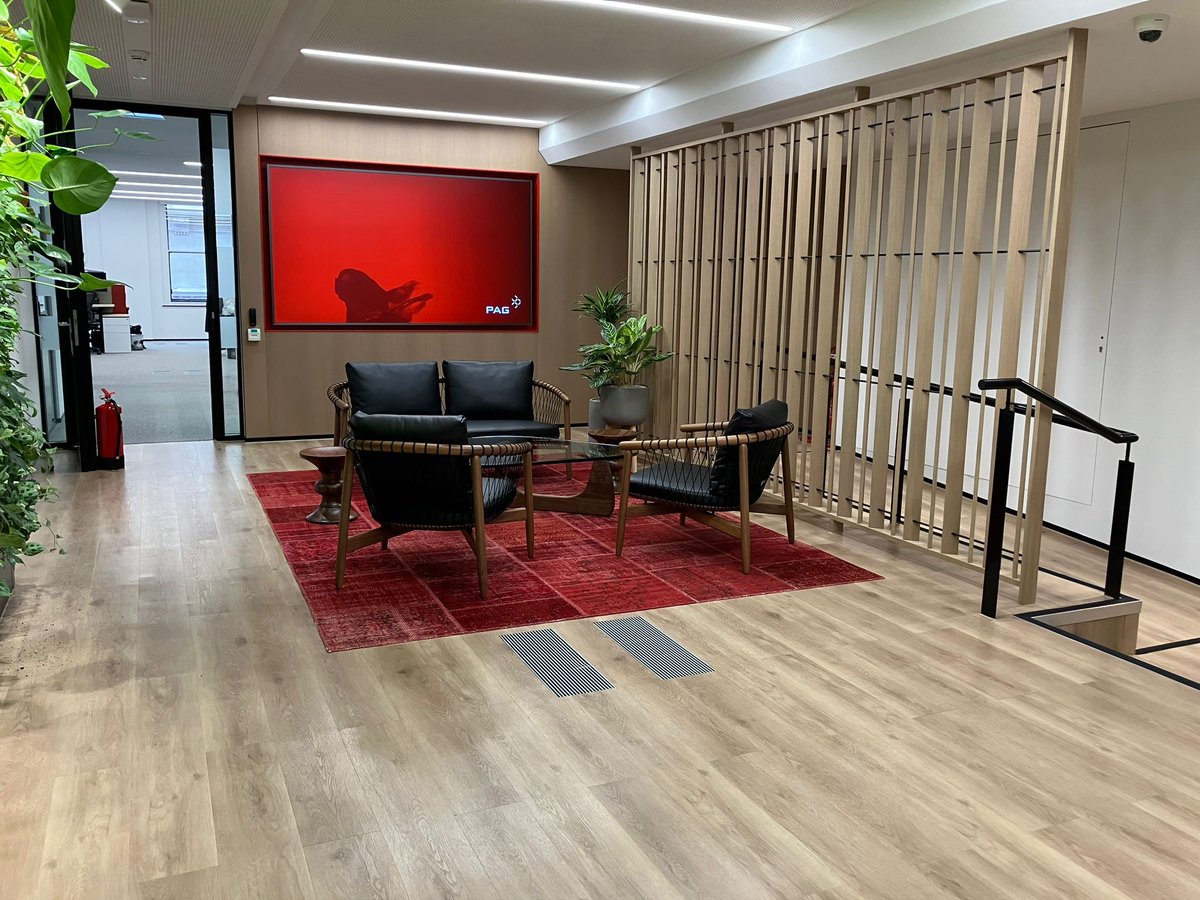 Loughton Contracts tweet media