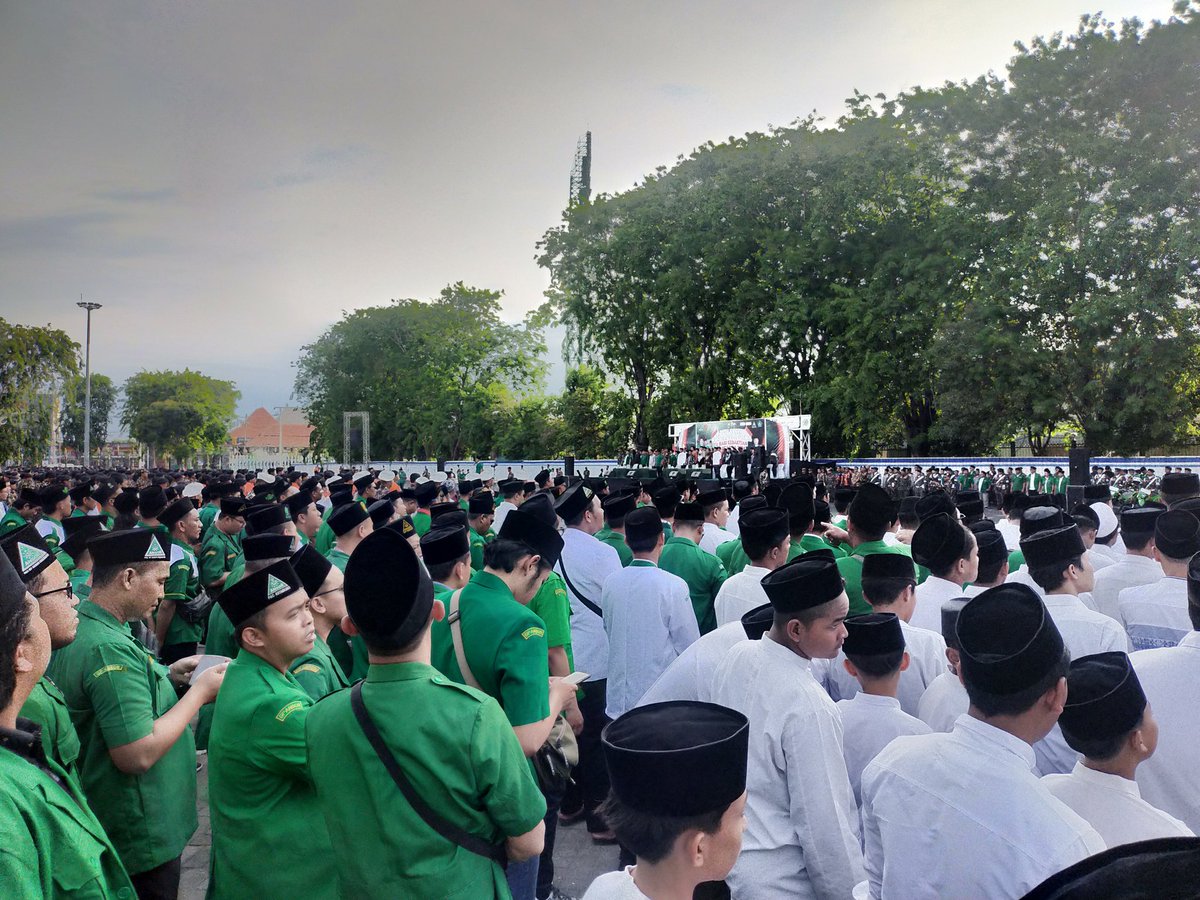 Pelaksanaan Apel Kesaktian Pancasila 2024

Pimpinan Wilayah Gerakan Pemuda Ansor Jawa Timur "Mengawal Kepemimpinan Indonesia Kedepan"

GOR Delta Sidoarjo, 01 Oktober 2024
#ApelKesaktianPancasialAnsorJatim
<a href="/pwansorjatim/">PW GP Ansor Jatim</a> <a href="/Official_Ansor/">Gerakan Pemuda Ansor</a> <a href="/MusaffaSafril/">Musaffa' Safril</a>  <a href="/Adinjauharudin/">Addin Jauharudin</a>