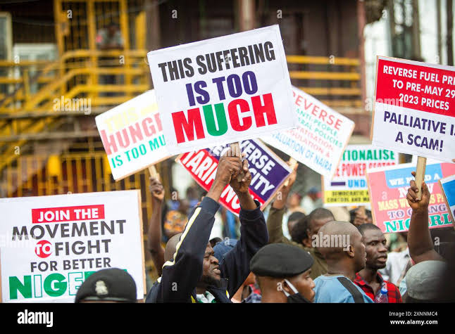 solo_amebo's tweet photo. Repost if you support this 🙏🥺
#EndBadGovernanceInNigeria #protest #Uptober https://t.co/0b17ve5XOp