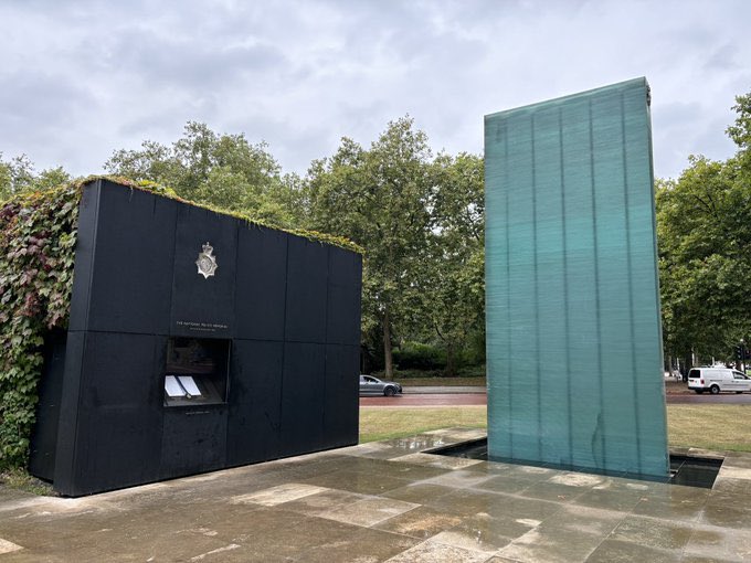 Our Chair &amp; Board of Trustees joined members of the #PoliceFamily from across the U.K at <a href="/npmdUK/">NATIONAL POLICE MEMORIAL DAY</a> in Glasgow. <a href="/Police_Memorial/">Police Remembrance Trust</a> who organised the day also maintain Police Roll of Honour displayed in the National Police Memorial in The Mall in London.
#HonouringThoseWhoServe
