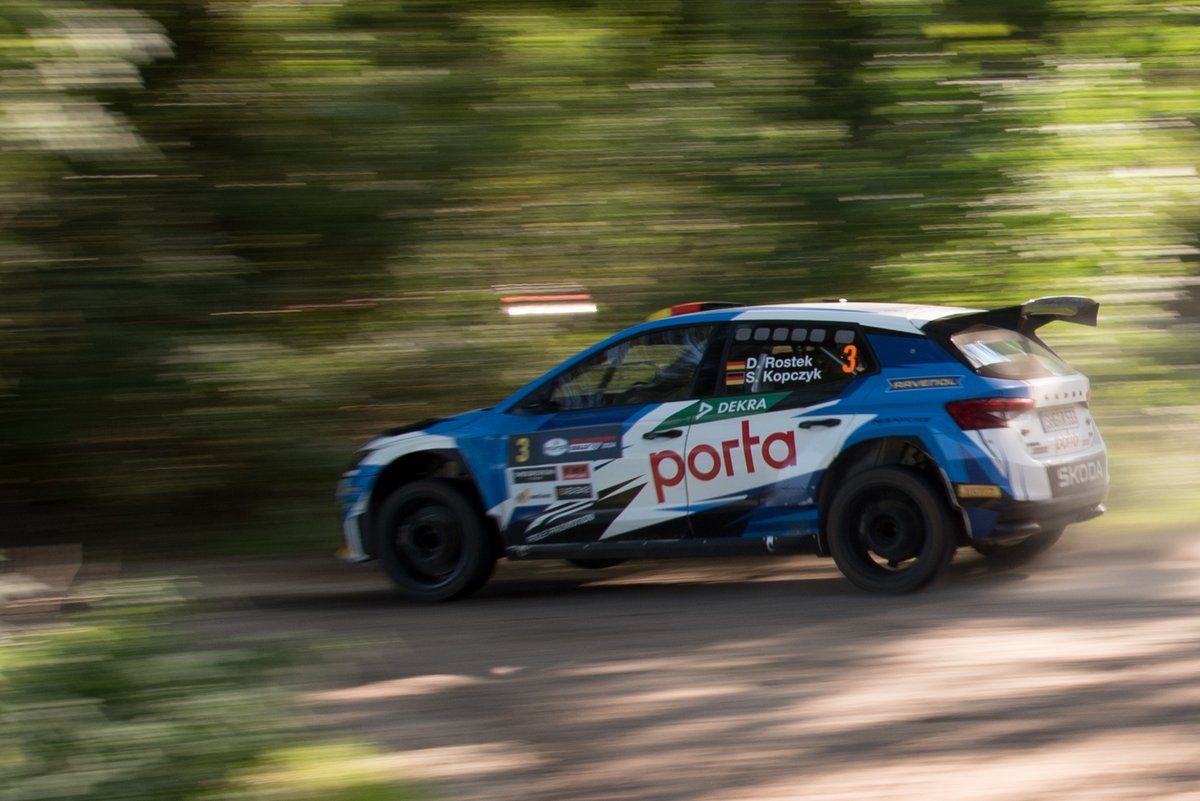 JanScheperman's tweet photo. Nog een plaatje van de Eurol Hellendoorn Rally vorige week in de #beuseberg bij #holten https://t.co/K9qItYKF20