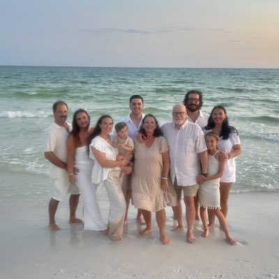 Kim Davis Isaac tweet media