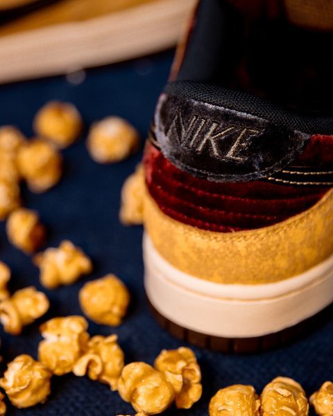 fullress's tweet photo. 【2024年 10/10 発売予定】
クラシックな映画館をイメージした、NIKE SB DUNK LOW “City Of Cinema” (ナイキ ダンク ロー “シティ オブ シネマ”) [FZ1278-200]

>> https://t.co/V3VLFktnKi https://t.co/CMTg7iKIJT