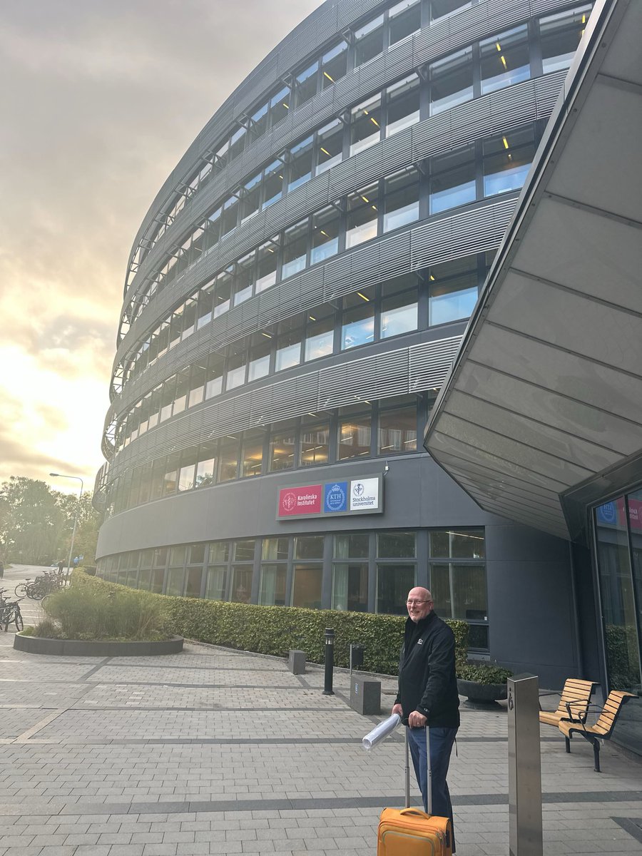 pvanhouts's tweet photo. Opening of #SciLifeLabSUMMIT 2024, Spatial Biology; combining spatial Transcriptomics with proteomics , microscopy and even mass spec imaging.
SciLifeLab is fully dedicated to 10x Genomics #Xenium with multiple systems & despite running relatively fast: booked untill JAN 2025! https://t.co/d3GX12ELmC