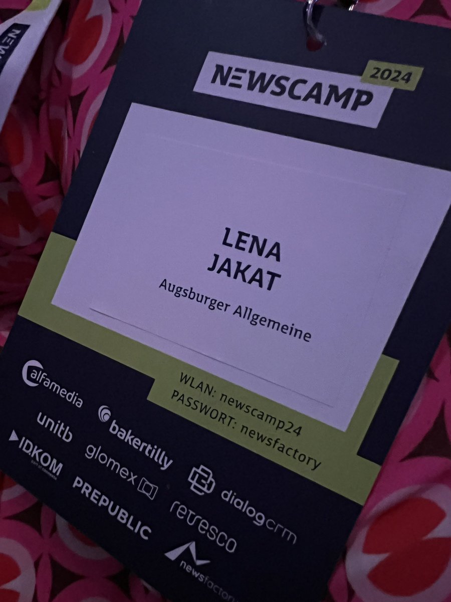 Lena Jakat tweet media