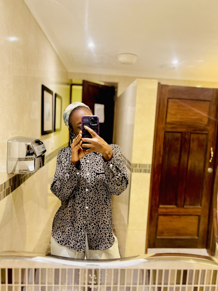 PKishamba's tweet photo. #OCTOBER mwezi wa Rozali Takatifu, ni mwezi wa kuchota Neema za Mama yetu Bikira Maria...hima Wakatoliki tuvune Neema hizi kwa kusali kila siku.

#QueenOfsports https://t.co/zGzhlsv16p