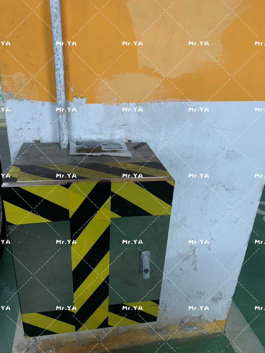 已放置
青泥洼麦凯乐总店——地下停车场——C区33、34车位之间，取到请返图