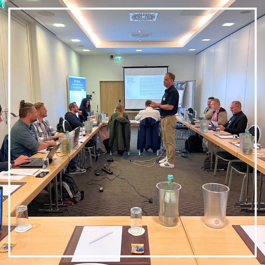 bluecue_de's tweet photo. 10 neugierige Splunk-Neulinge haben bei unserem #Splunk4Rookies #Workshop mit Niclas Kunz, Senior BDM @ Arrow ECS Germany gelernt, dass mit #Splunk fast alles möglich ist, die einzige Grenze ist die eigene #Kreativität.
#bluecue #digitalstrategies #mehrwert #wertschöpfung https://t.co/ohmDqdUqgW
