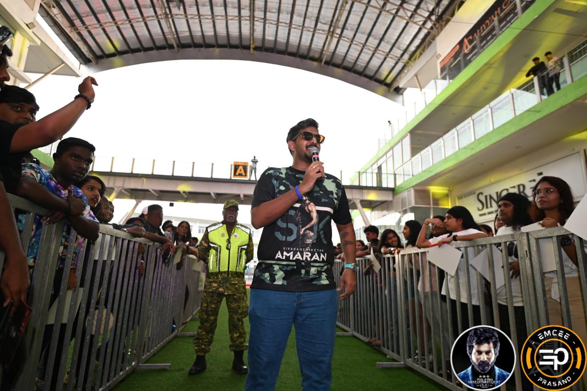 MalaysiaSKFC_'s tweet photo. A huge thank you to @emcee_prasand for his outstanding hosting during the Amaran Fans Engagement session at Anggun City! Your energy and charisma truly brought the crowd to life. We’re grateful to have collaborated with @dmycreation and couldn’t have asked for a better experience https://t.co/QNgBHR3IrP