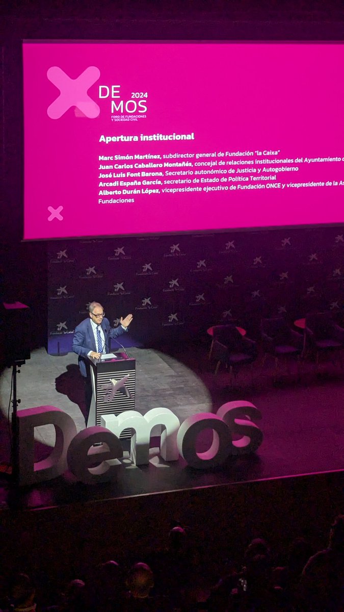 <a href="/AEF_fundaciones/">AEF Fundaciones</a> "Demos representa la importancia de debatir colectivamente y compartir experiencias. Este año, además, se convierte en un espacio intergeneracional para las fundaciones."

Marc Simón Martínez, subdirector general de la <a href="/FundlaCaixa/">Fundación ”la Caixa”</a> da la bienvenida a #Demos2024