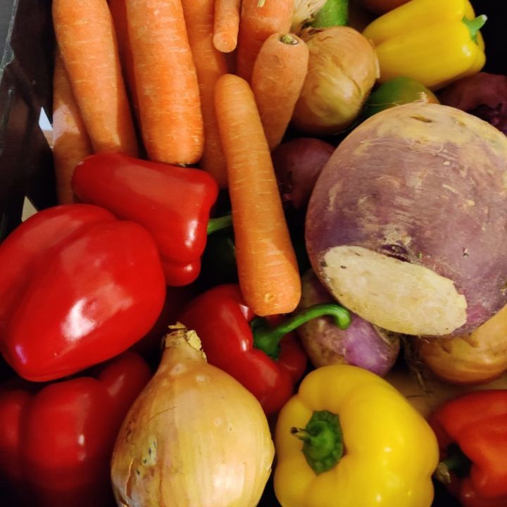 We'd like to give a big CHAOS THANK YOU to the parishioners from St Allen Church who delivered some amazing produce to us! 🥕🥬🍆

Here's a snapshot of some of the produce we redistributed back into the community at Trelander Community Centre.

#KeepItCHAOS #CommunityLarder