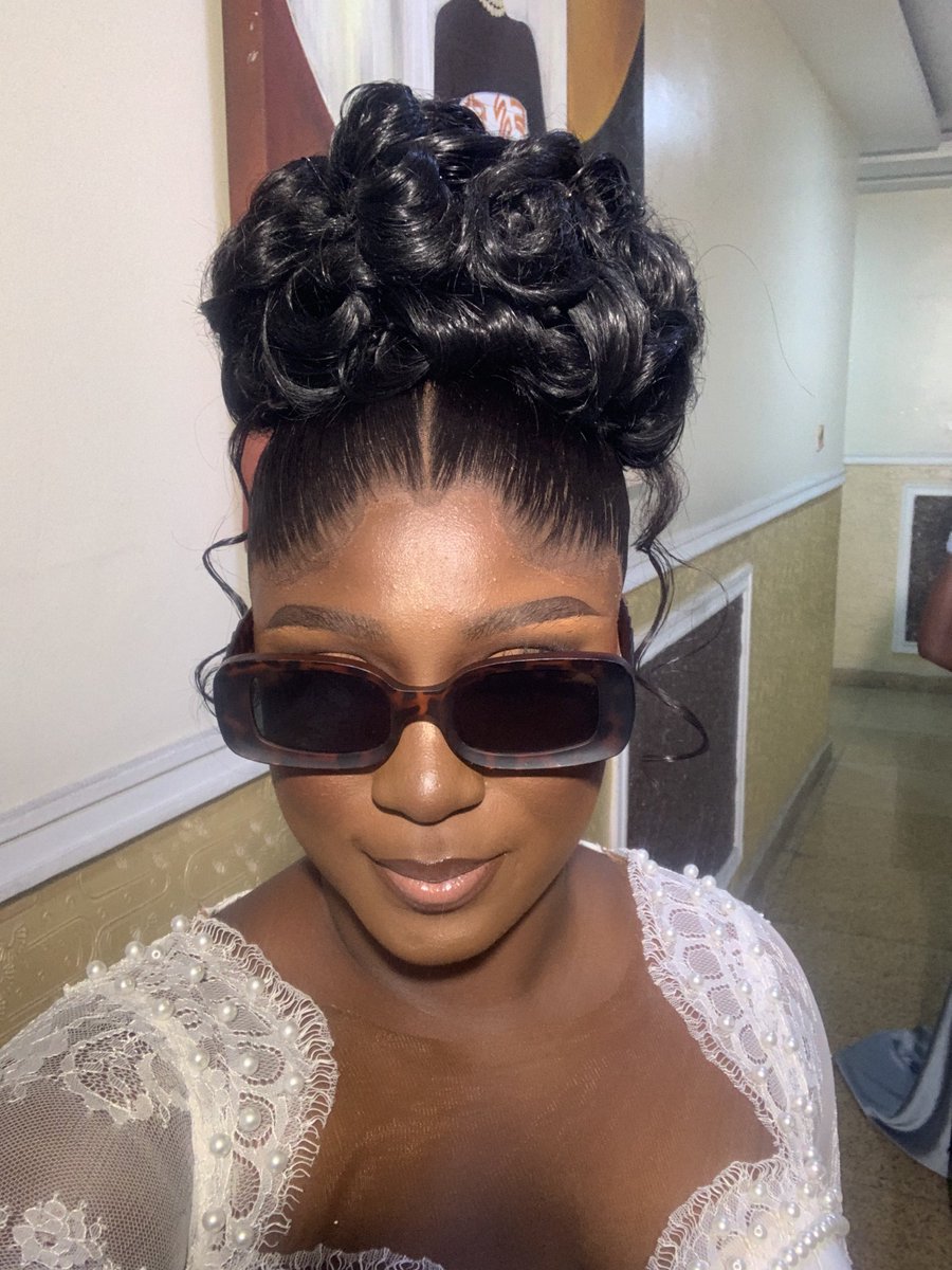 Etor Milly tweet media