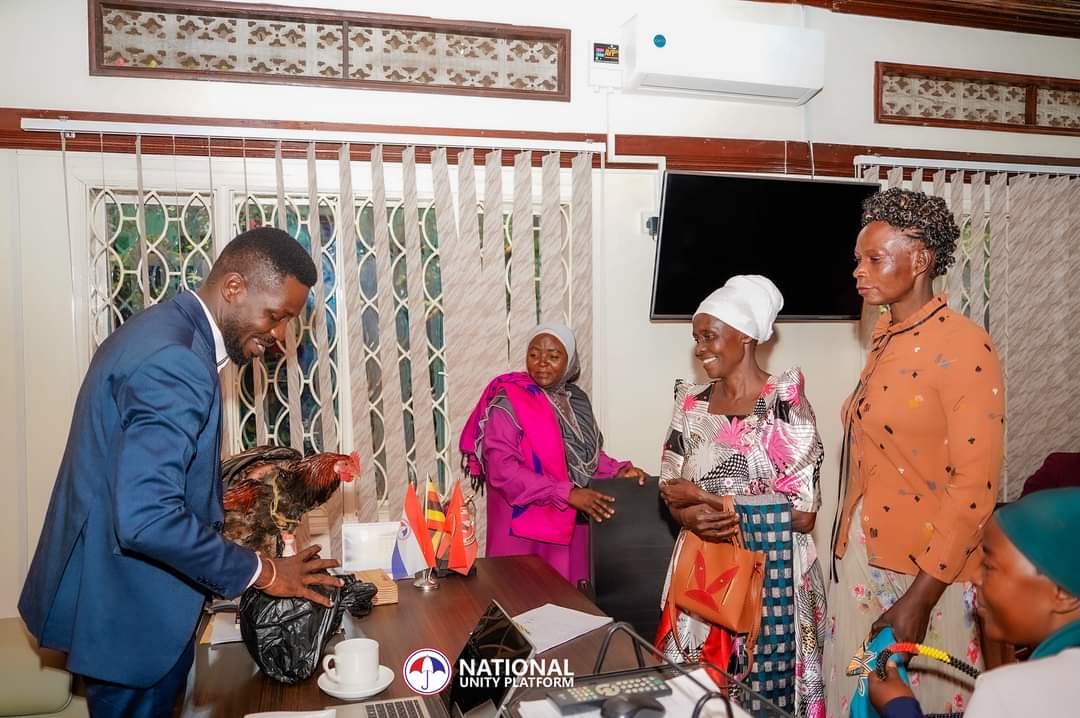 HEBobiwine's tweet photo. A few days after I was attacked, amongst the visitors who came to check on me were these elderly ladies who are mothers or wives of our political prisoners. Their loved ones have been stuck at Kitalya and Luzira for close to four years. Many of them have now been pushed into pleading guilty to crimes they did not commit, in the hope that they can be freed. It was heartwarming to receive them, and listen to their words of encouragement and strength. We SHALL OVERCOME!