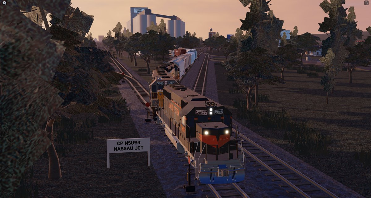 Sneakystevegod's tweet photo. B&amp;LC XG-HTFEVY, Extra Grain from Horsethief, TX to Nassau, LA arrives at it's destination at Everley grain in Nassau, included in the train's consist is run through power from the DCAR and a former Erie Lackawanna SD45-2. 

DCAR is owned by @CinnciLine 

releasing in october :D https://t.co/RAW4jHhwGx
