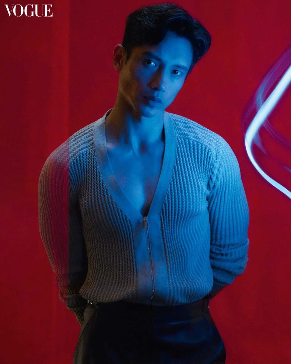 FilmUpdates's tweet photo. Manny Jacinto photographed by Emman Montalvan for Vogue Man Philippines https://t.co/hZ6sEbJK7E