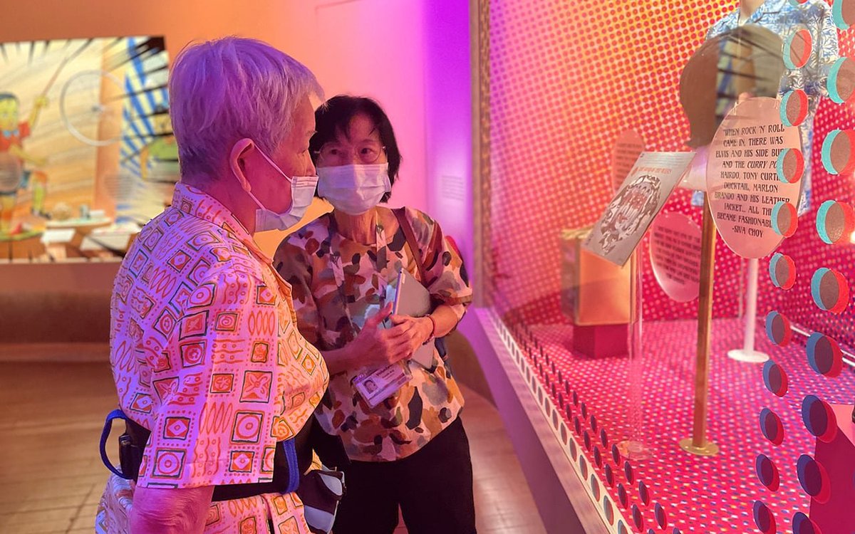 rchen024's tweet photo. The National Museum of Singapore organises monthly senior-friendly tours, including reminiscence activities like handling museum objects. Participants could benefit from having an improved emotional state through the tactile experience. 
@ArtsAgeingNTU #ag6309wk9ay24t1 https://t.co/LhPnxtfE8V