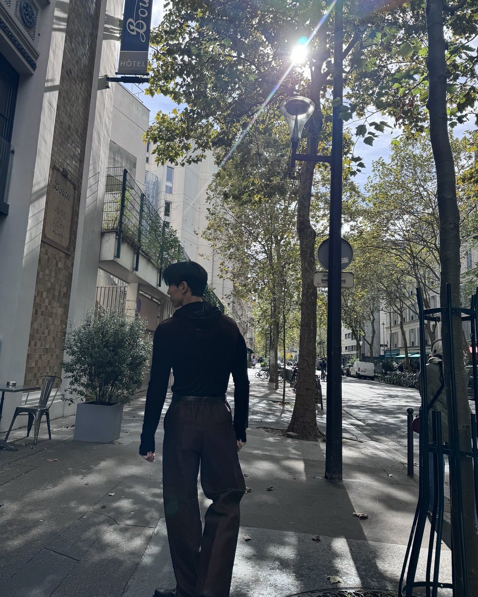 nunugomy's tweet photo. SHOWNU IG UPDATE 🥹

“It was really nice to see you paris🇫🇷 merci.” https://t.co/ol9qUmHq4u