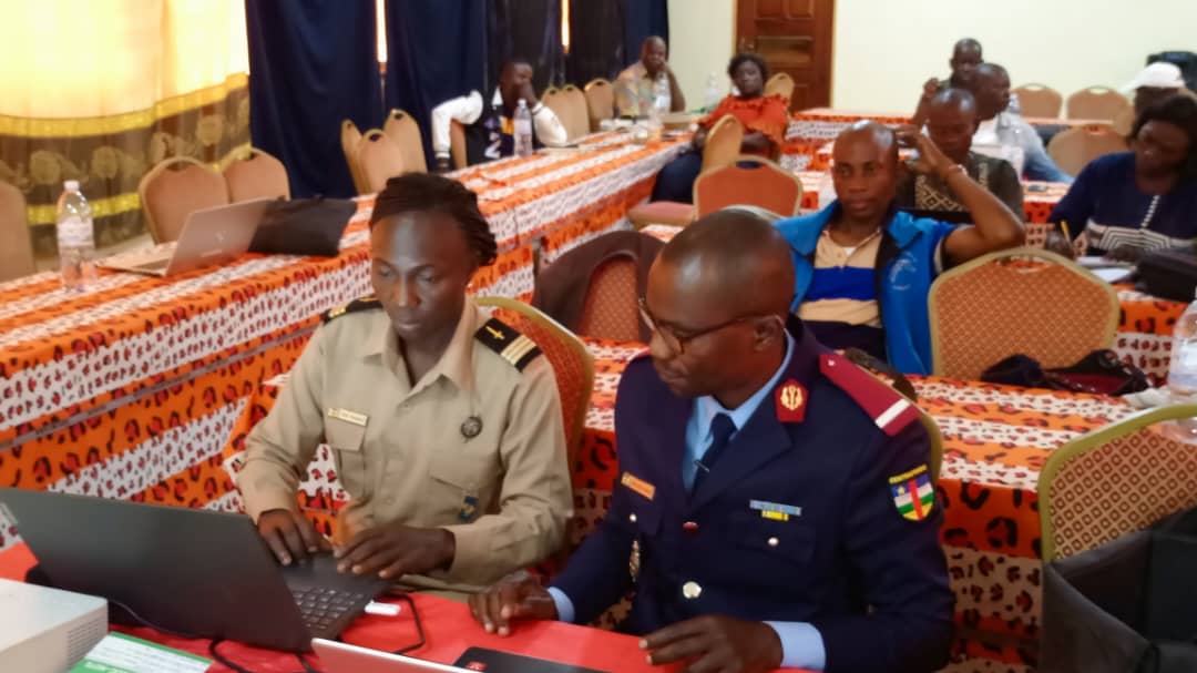 ONUSIDA_RCA's tweet photo. A l'atelier de validation du Plan d'action du Comité Militaire et Paramilitaire pour le Lutte contre le SIDA (CMPLS) 2025-2027 ainsi que la révision des outils de collecte des données, à Boali du Jeudi 26 au Lundi 30 Septembre 2024.#UNAIDS-RCA# https://t.co/K2haRRa1Bs