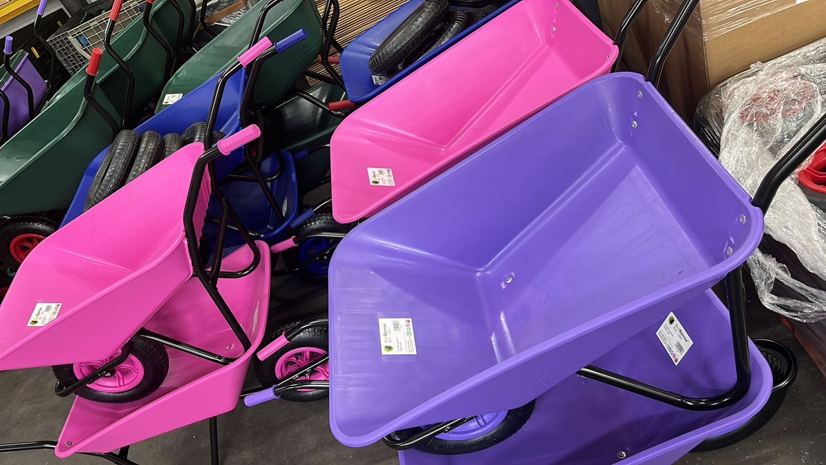 Bullbarrow's tweet photo. Our Wheelbarrows🤩
Bullbarrow Products are the market leaders in supplying and manufacturing a wide variety of wheelbarrows and gardening equipment in Europe.
Get your wheelbarrow ready for some summer gardening -
🌐https://t.co/M4svkJoOCr
#bullbarrow #gardening https://t.co/IRhT8Rqpfs