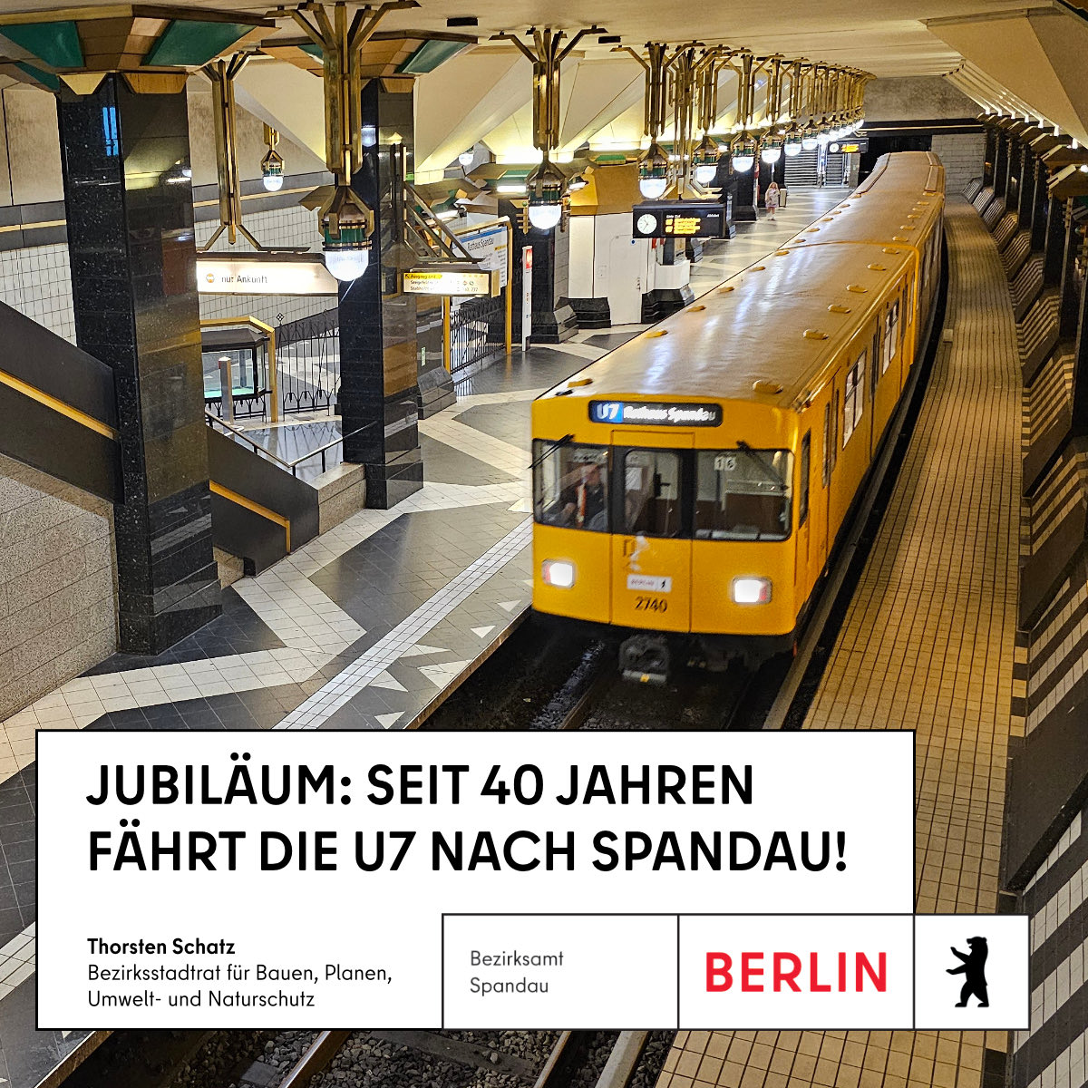 Thorsten Schatz (@thorstenschatz) on Twitter photo Heute feiern wir ein besonderes JubilÀum: Seit 40 Jahren verbindet die U-Bahn Spandau mit Berlin! Am 1. Oktober 1984 eröffnete Bundeskanzler Helmut Kohl den neuen Bahnhof am Rathaus Spandau. Seitdem bringt uns die BVG (<a href="/BVG_Unternehmen/">Berliner Verkehrsbetriebe (BVG)</a>) zuverlÀssig ans Ziel! Heute feiern wir ein besonderes JubilÀum: Seit 40 Jahren verbindet die U-Bahn Spandau mit Berlin! Am 1. Oktober 1984 eröffnete Bundeskanzler Helmut Kohl den neuen Bahnhof am Rathaus Spandau. Seitdem bringt uns die BVG (<a href="/BVG_Unternehmen/">Berliner Verkehrsbetriebe (BVG)</a>) zuverlÀssig ans Ziel!