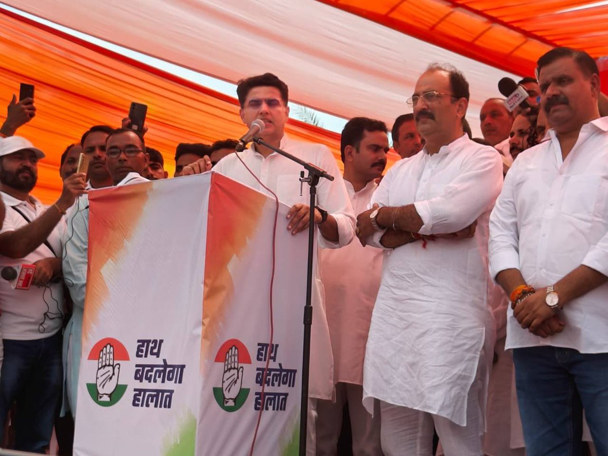 SachinPilot's tweet photo. हरियाणा के चुनावी दौरे पर आज घरौंडा विधानसभा से कांग्रेस प्रत्याशी @virenderrathor जी के समर्थन में जनसभा को संबोधित कर लोगों से कांग्रेस के पक्ष में मतदान करने की अपील की।

हरियाणा का विश्वास
कांग्रेस के साथ ✋

📍ग्राम कोहंड, वि.स. घरौंडा

@INCHaryana @INCIndia https://t.co/zJWwn85UGd
