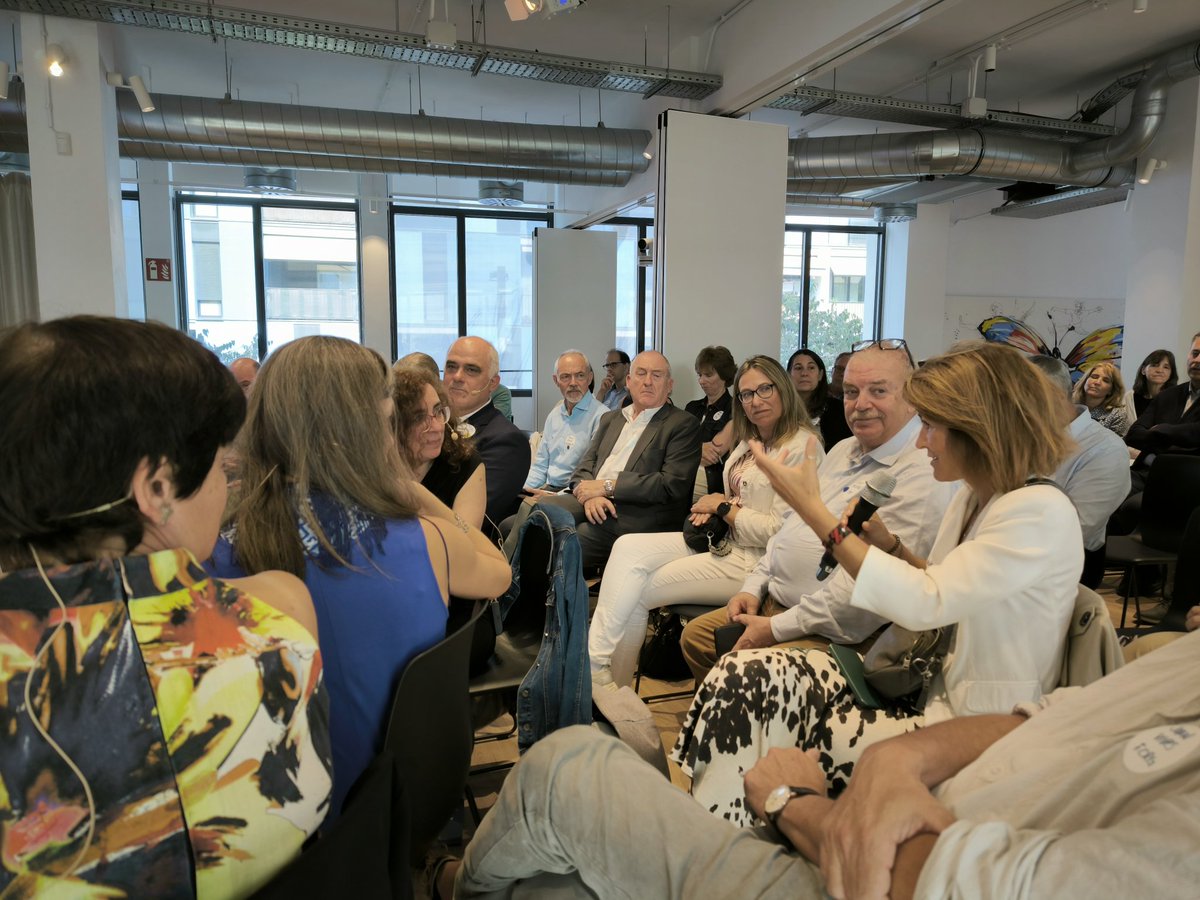 CCFundacions's tweet photo. 👥 Arriba el moment de donar la paraula al públic per conèixer altres col·laboracions i sumes de coneixement impulsades per les fundacions de la comunitat CCF
#IntercomissionsCCF https://t.co/pmrko1dt7U