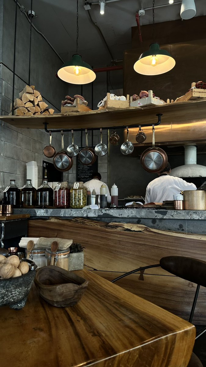 ALDAIL22's tweet image. (1-10-2024 )

اول يوم في الريزدينسي 

"اللهم إني أسألك قوة في البدن وثباتًا في العزيمة وهمةً لا تنقطع، ورزقًا بالتوفيق والسداد في كل خطوة أخطوها في رحلتي هذه. اللهم اجعلها بداية لتغيير إيجابي ونفع يعود عليَّ وعلى من حولي 🤍