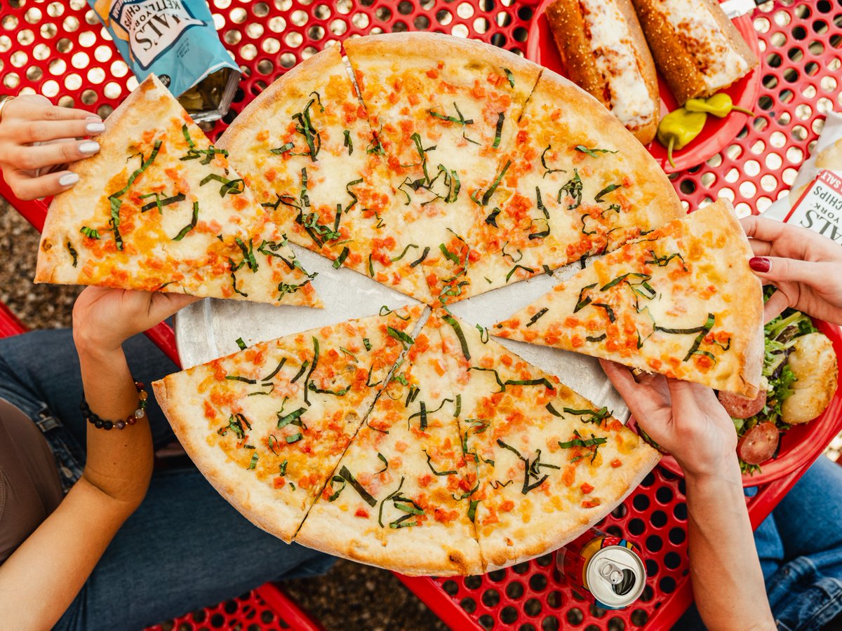 homeslicepizza's tweet photo. Fun fact: October is #NationalPizzaMonth! 🍕 Translation: 31 excuses to treat yourself to the best pie in town at Home Slice. https://t.co/dfEgwHO0mE