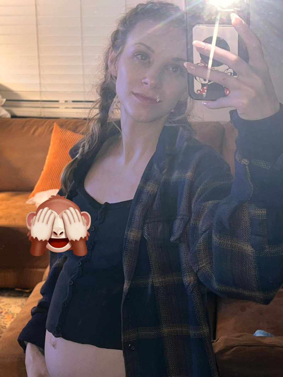 PrincessAbbi666's tweet photo. Pregnant again 🤭 https://t.co/31wLXnp8Kl