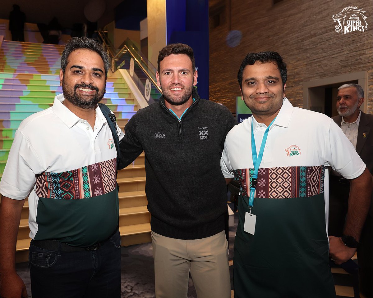 Smiles to start off the auction! 🦁🤩

#WhistleForJoburg #SA20Auction