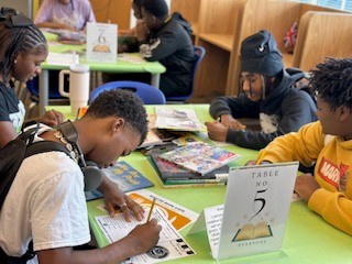bunche_ms's tweet image. Book cafe @ Bunche MS☕📚 #books #library #mediacenter #reader #knowledge #scholars @apsupdate @KTWhitfield23