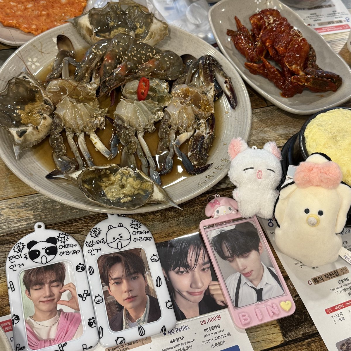 zzangmenhao's tweet photo. 진짜 먹방유튜버마냥 하루종일 먹었다 😳 https://t.co/9ZTqWTolL5