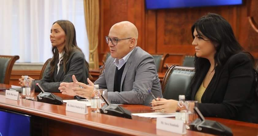 Милош Вучевић tweet media