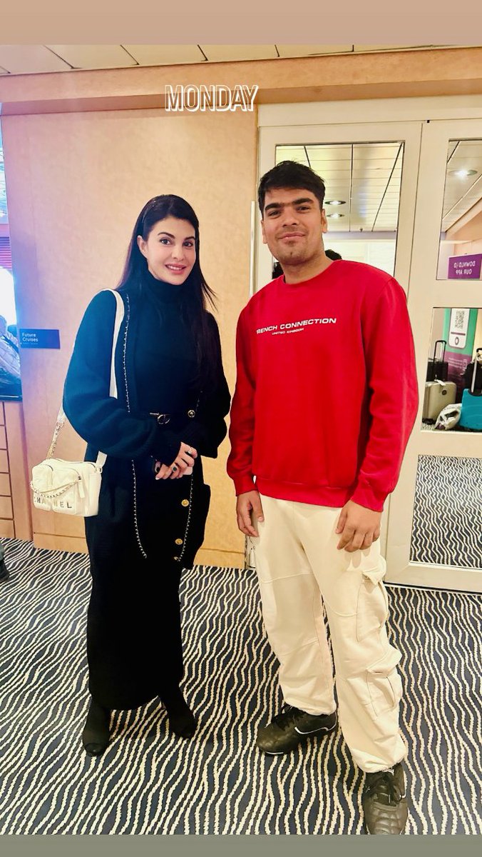 Akshay Kumar Fans Group (@akfansgroup) on Twitter photo PICS : <a href="/Asli_Jacqueline/">Jacqueline Fernandez</a> and Shreyas Talpade spotted during the current #Housefull5 schedule PICS : <a href="/Asli_Jacqueline/">Jacqueline Fernandez</a> and Shreyas Talpade spotted during the current #Housefull5 schedule