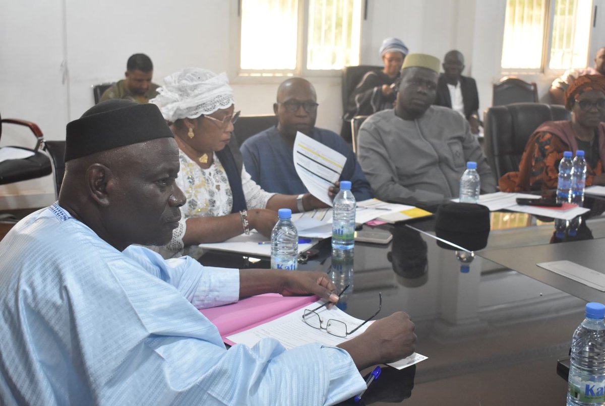 PaarUnc's tweet photo. Le Gouvernement du Mali a saisi la Banque Mondiale  pour une requête de financement de la préparation du projet de connectivité inclusive au centre du Mali (RN16) ou la route Sevaré – Gao et le bitumage du corridor Bamako – Dakar (Didieni – Diéma 180 Km et Diéma – Sandaré 135 Km. https://t.co/P2fJpM3PLN