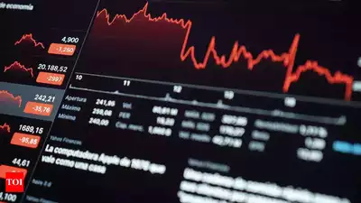 ETNOWlive's tweet photo. #USMarketsAtOpen | NASDAQ 100 falls more than 1%; S&P 500 down 0.9%
#Nasdaq #USMarkets https://t.co/RWnTRoFpQP