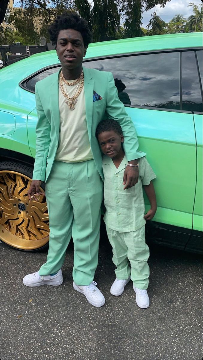 JAProsperity's tweet photo. Me and my son out by NMIA waiting to pick up #BroGad when him touch down in Jamaica, fresh out of India. 🤣🤣🤣🤣🤣
#OneBroGad✅
#OneJamaicaPrimeMinister✅
#OneLeader✅
#One @JulietHolness husband.✅
#One @AndrewHolnessJM ✅🇯🇲
#ThirdTermUppppp!!!✅ https://t.co/0VaZ0VdCPk