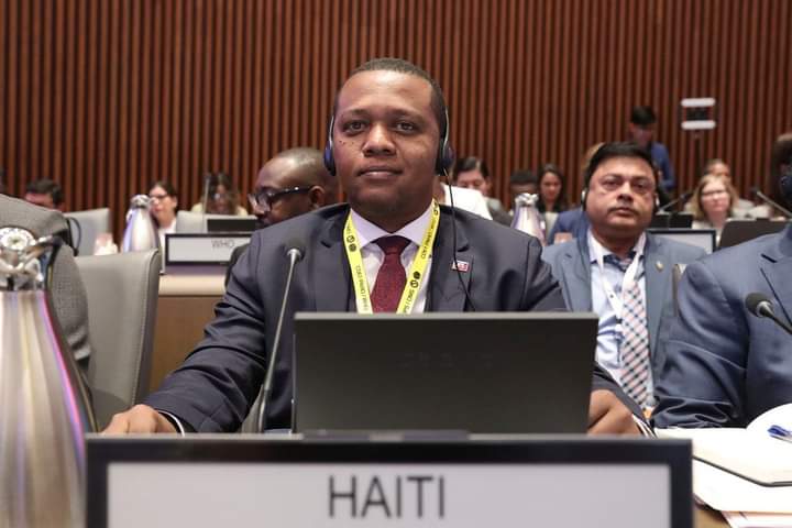 nouvo509's tweet photo. Le Ministre de la Santé Publique et de la Population, Dr Georges Fils Brignol, a participé à l'ouverture de la 61e session du conseil directeur de l’Organisation Panaméricaine de la Santé ce lundi 30 septembre 2024. 1/2 https://t.co/0EDnkMKe2G