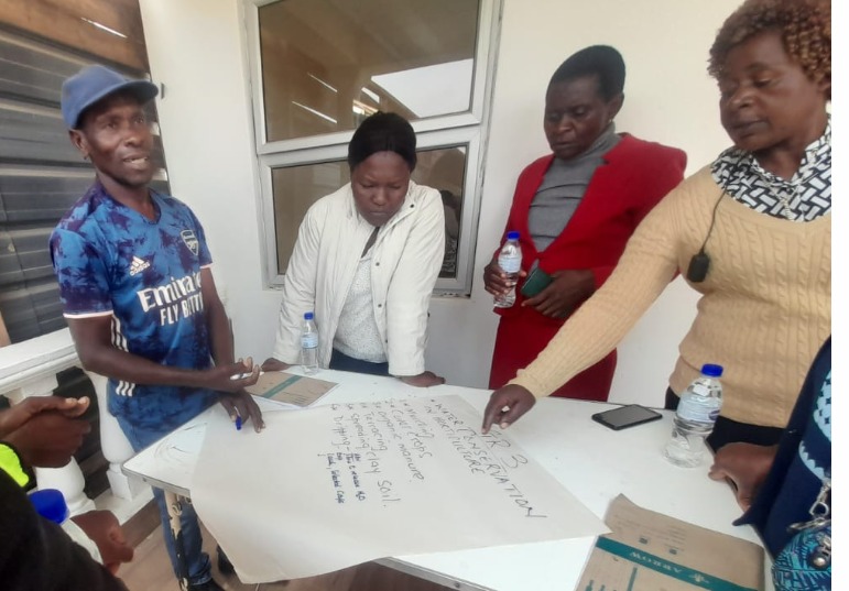 🌱 Our staff is leading an interactive Training of Trainers in Hwedza! We're exploring the Hwedza Adapted Climate Change Adaptation Manual, focusing on soil management, water harvesting, and liquid manure making. Together, we are promoting sustainable agriculture! #Sustainability