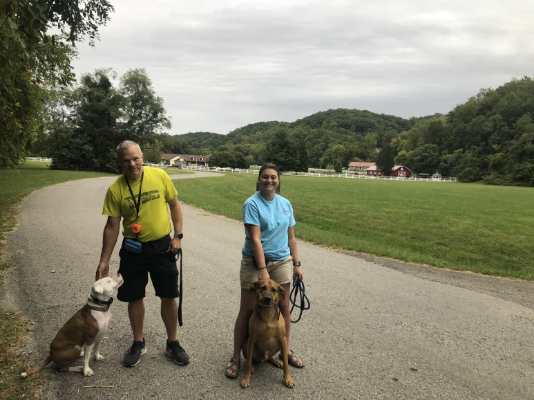 Featured in the latest Virginia News Reader: This neighborhood shows the challenges of bringing broadband to all Virginians - By <a href="/tad_dickens/">Tad Dickens</a> for <a href="/CardinalNewsVA/">Cardinal News</a>

Read the full article at Cardinal News. ➡ tinyurl.com/ypr6b7nk