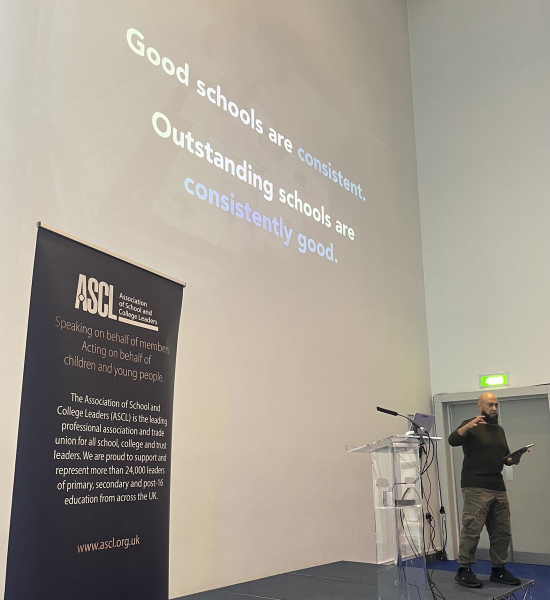 Last two presentations, one from ⁦<a href="/Abdulchohan/">Abdul Chohan</a>⁩ on The DNA of Learning ⁦<a href="/ASCL_UK/">ASCL</a>⁩ Autumn Data Conference Manchester