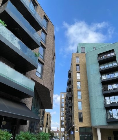 RamQuarter's tweet image. Congratulations to @Londonal, who has been selected by @EPRArchitects as the winner of our recent photography competition! EPR said that Alison’s photo “celebrates the site’s heritage within its contemporary setting”. She wins free pizza and drinks at our very own @SambrooksBrew.