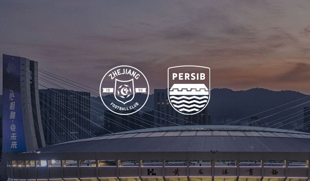 LalajoPersib's tweet photo. Laga Zhejiang FC vs PERSIB (3/10) bisa disaksikan Bobotoh. Tiket dijual di sekitar area Huanglong Sports Center Hangzhou, HTM Rp 275rb. Pembayaran bisa dilakukan secara tunai/melalui e-wallet, WeChat &amp; Alipay. Tidak perlu ke Kodim Hangzhou utk ditukarkan menjadi Tiket gelang. https://t.co/5qNCN8PLvC