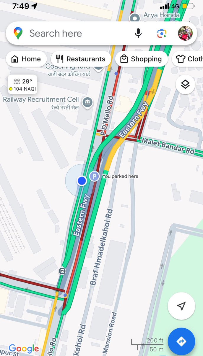 MitraSubhradeep's tweet photo. @MTPHereToHelp traffic police is not allowing south bound traffic for 15 minutes and allowing only north bound traffic at beginning of Freeway https://t.co/rM5yPttMAb