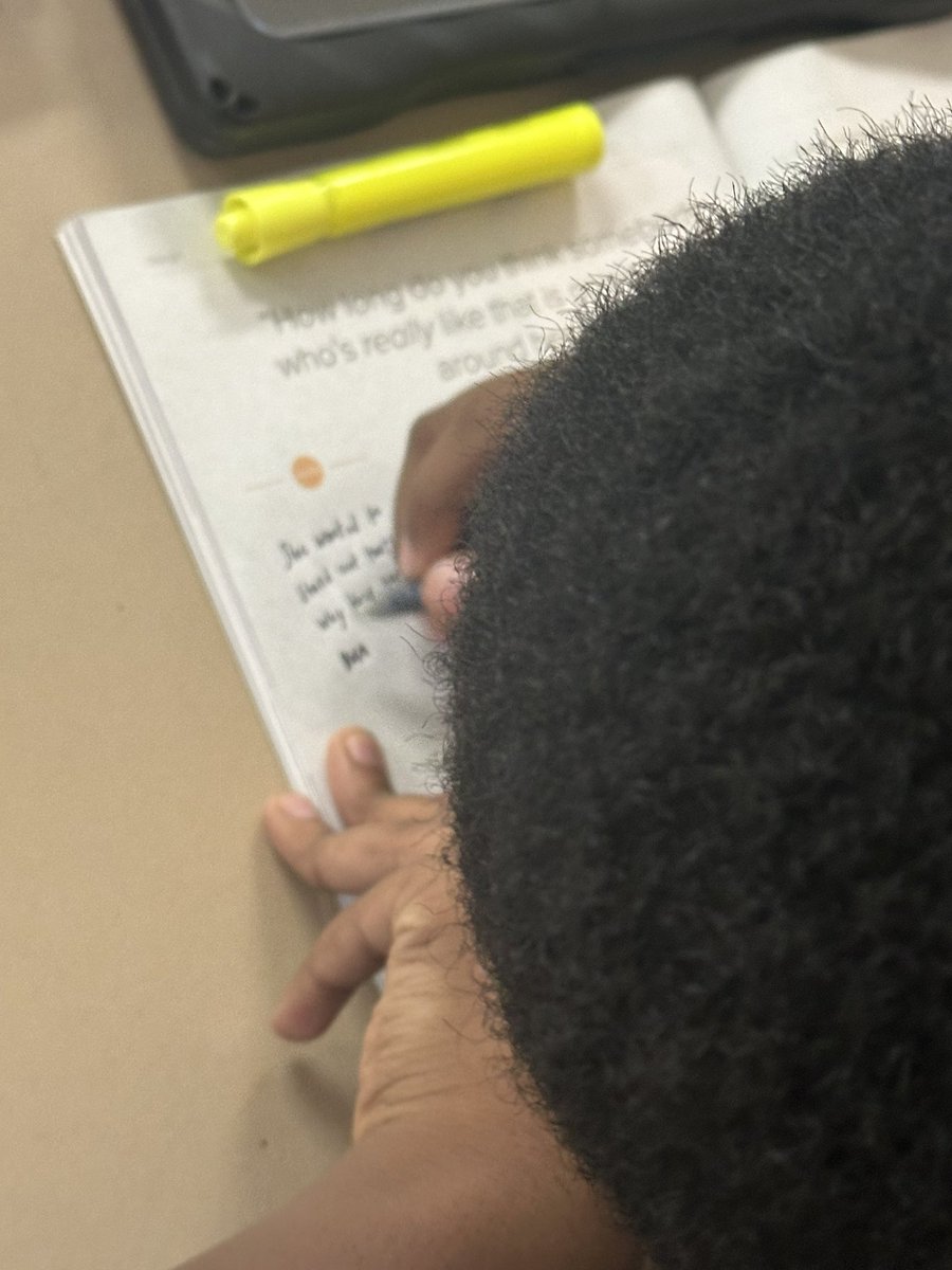 Koneisha Robinson (@koneisha_) on Twitter photo In Ms. Harris’ class, our students are eager to Talk to the Text! Take a look at our yellow inserts that remind us of just how we can make connections #perfection7 #WeAREWoodlawn <a href="/wmseagles_/">Woodlawn MS</a> <a href="/RArchelus/">Dr. Rochelle Archelus</a> <a href="/DupreWMS/">Kim Dupre</a> <a href="/RonaldMcFadden/">Ronald McFadden</a> In Ms. Harris’ class, our students are eager to Talk to the Text! Take a look at our yellow inserts that remind us of just how we can make connections #perfection7 #WeAREWoodlawn <a href="/wmseagles_/">Woodlawn MS</a> <a href="/RArchelus/">Dr. Rochelle Archelus</a> <a href="/DupreWMS/">Kim Dupre</a> <a href="/RonaldMcFadden/">Ronald McFadden</a>