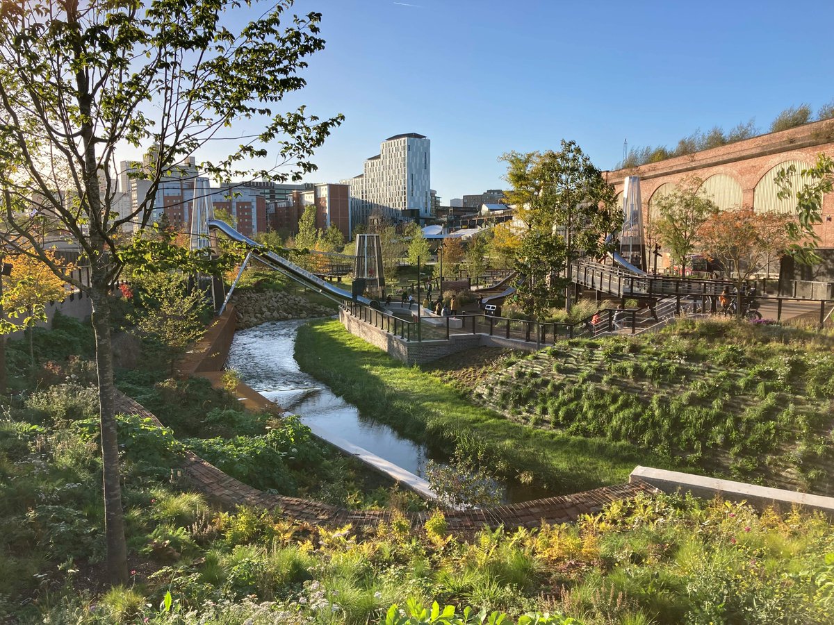 We're working in partnership to improve #AccessToNature in towns and cities🏙️

Local authorities and community partners can now apply for their share of a £15 million grant to improve access to #GreenSpace

👉bit.ly/3TQckVq

<a href="/HeritageFundUK/">The National Lottery Heritage Fund</a> <a href="/nationaltrust/">National Trust</a>
📷: Martin Moss