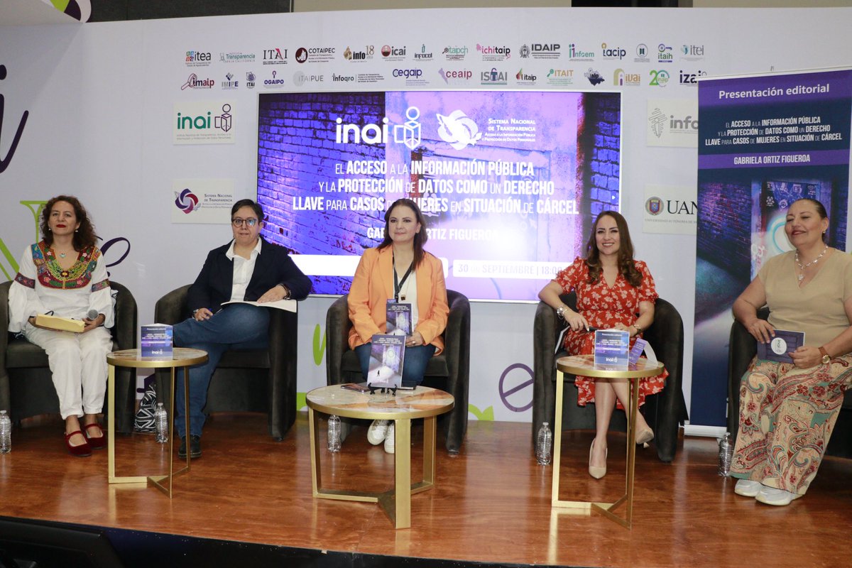 La Comisionada del #Infoem y Coord. de la <a href="/cdhegis/">@CDHEGIS</a>, <a href="/SharonMoralesMt/">Sharon Morales Martínez</a>, participó en la presentación del libro “El #AIP y la #PD como un derecho llave, para casos de mujeres en situación de cárcel” en la <a href="/FeriaLibroMty/">Feria Internacional del Libro Monterrey</a>. Señaló que estos derechos visibilizan injusticias.