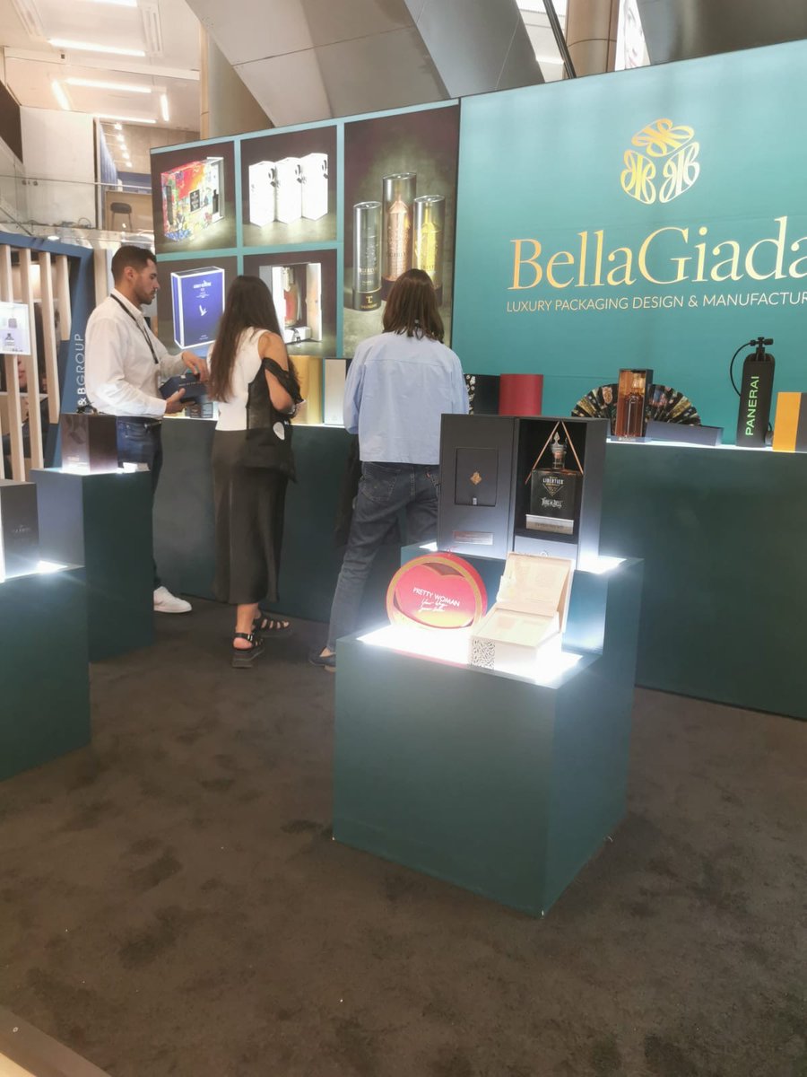 BGLuxPack's tweet photo. The team are having a wonderful time on stand AB08 at LUXEPACK Monaco! Fabulous visitors and some great conversations. If you are here, don't miss popping by to discuss your next luxury packaging project! #packaging #luxurypackaging #drinks #cosmetics #gifting https://t.co/WziLw9ANXF