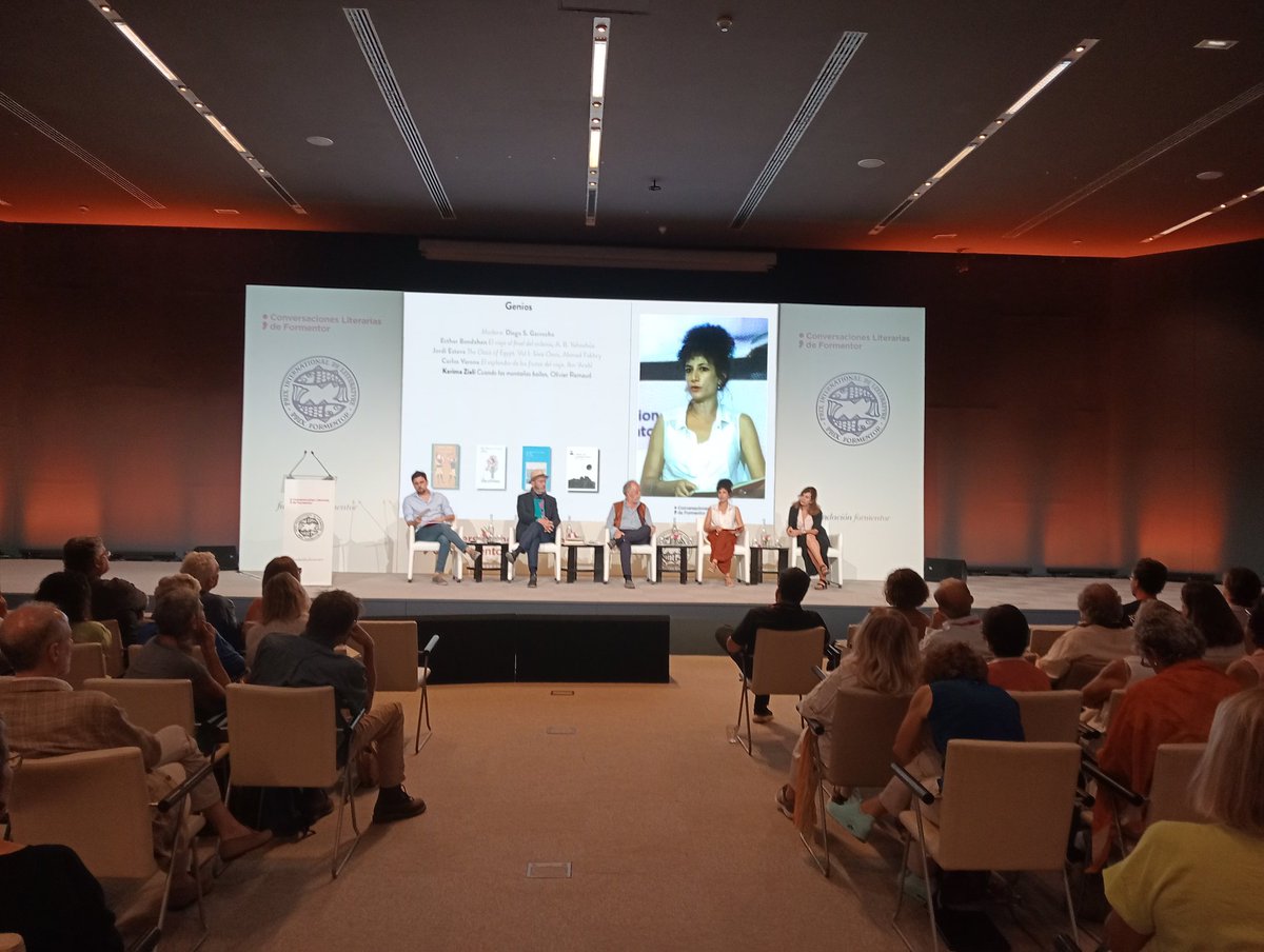 Karima Ziali (@karima_ziali) on Twitter photo Fui a Marrakech invitada por <a href="/FundFormentor/">Fundación Formentor</a> a hablar de este libro " Cuando las montañas bailan. Relatos de la Tierra íntima" del filósofo Olivier Remaud. También a escuchar, ver y pensar otras voces, otros rostros y otros mundos.
Gracias. Merci. Tanmirt. Fui a Marrakech invitada por <a href="/FundFormentor/">Fundación Formentor</a> a hablar de este libro " Cuando las montañas bailan. Relatos de la Tierra íntima" del filósofo Olivier Remaud. También a escuchar, ver y pensar otras voces, otros rostros y otros mundos.
Gracias. Merci. Tanmirt.