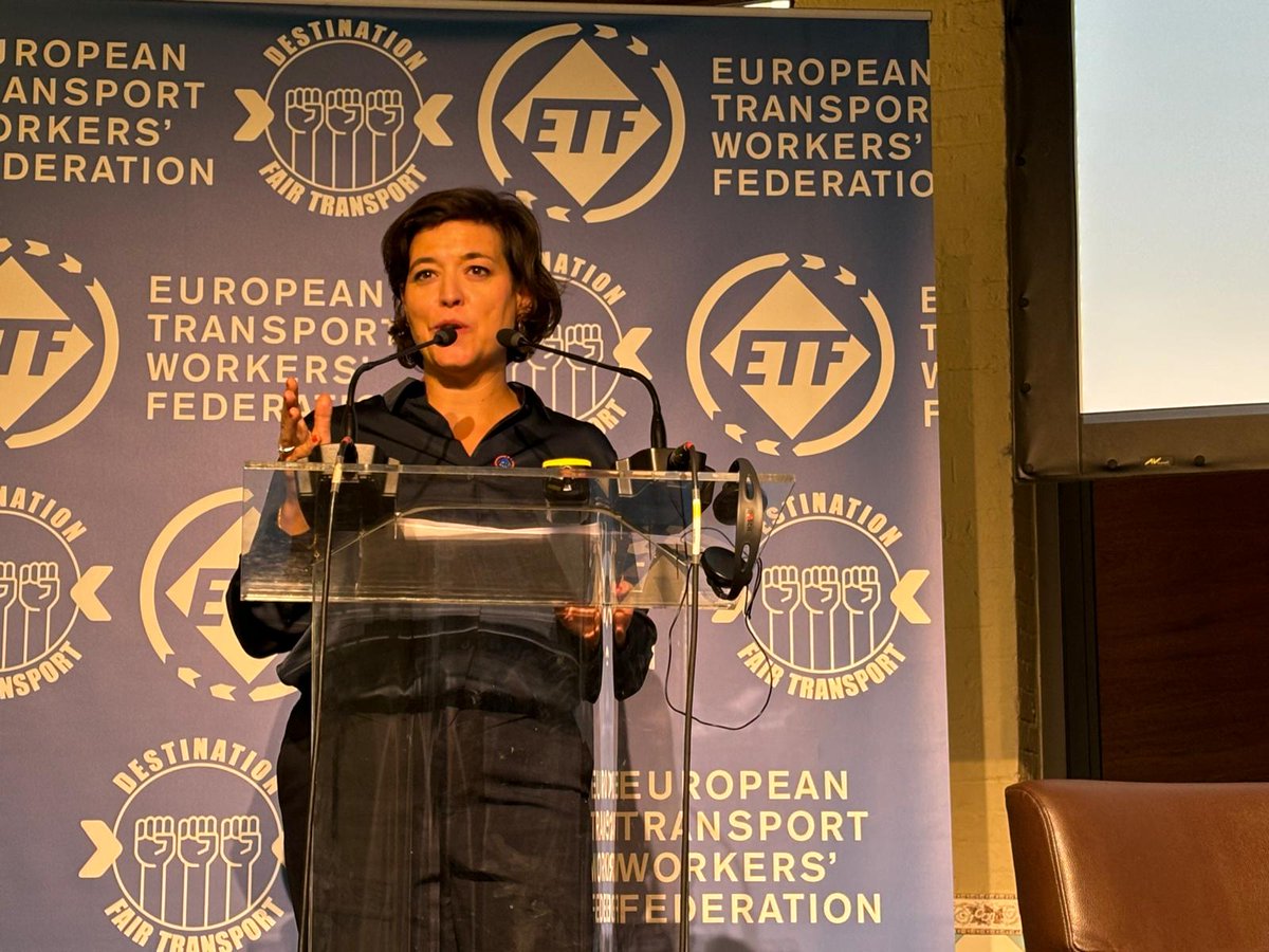 European Transport Workers' Federation (@etf_europe) on Twitter photo So what do we learn from this exchange?
👷We need to bring people together.
Logistics companies want to individualize work relations - we have to bring them back to the collective sphere and occupy space!💪
📸Closing remarks from ETF General Secretary <a href="/livia_spera/">Livia Spera</a> So what do we learn from this exchange?
👷We need to bring people together.
Logistics companies want to individualize work relations - we have to bring them back to the collective sphere and occupy space!💪
📸Closing remarks from ETF General Secretary <a href="/livia_spera/">Livia Spera</a>